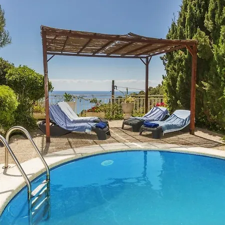 With A Great Sea View,9min By Walk To *