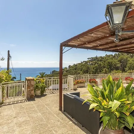 With A Great Sea View,9min By Walk To *